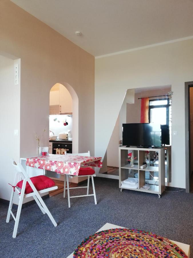 Студио Маргрете Burgas Exterior foto